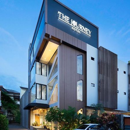 יוגיאקרטה The Journey Hotel מראה חיצוני תמונה