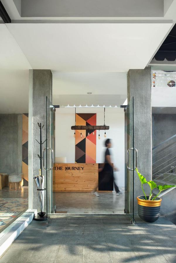יוגיאקרטה The Journey Hotel מראה חיצוני תמונה